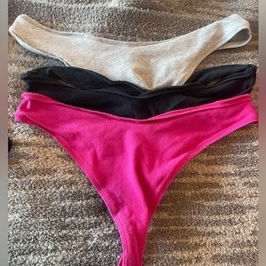 Cotton thongs set of 3